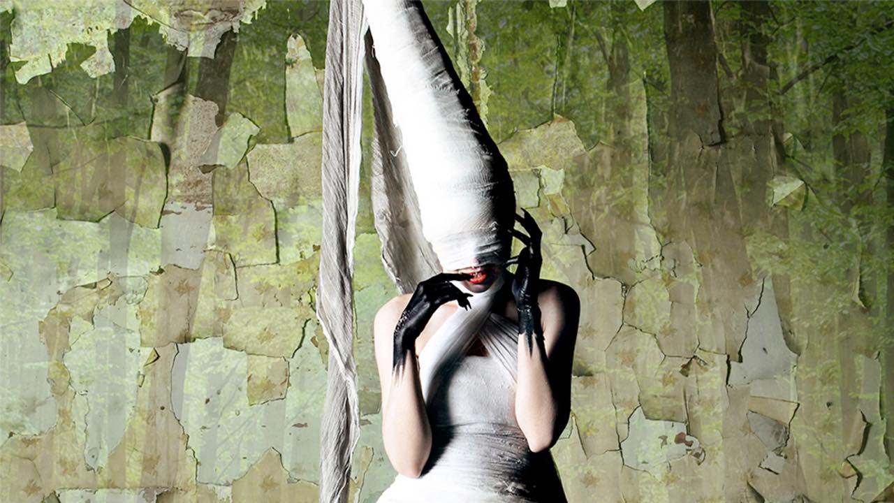 The Crick Crack Club at Cranborne Earthouse | Fairytales for Grown-ups: The Three Snake Leaves