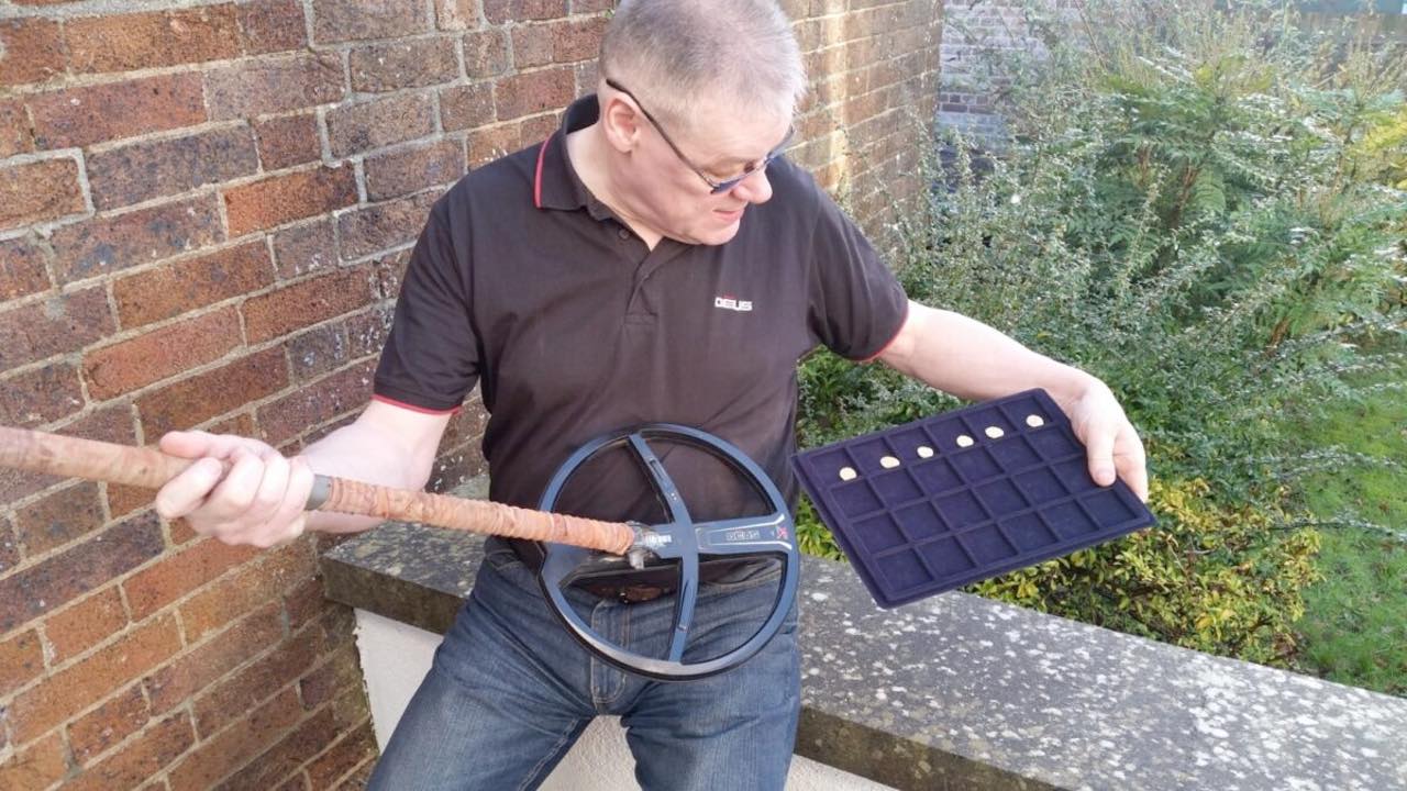 Arte-facts - A Layperson's Guide to Metal Detecting