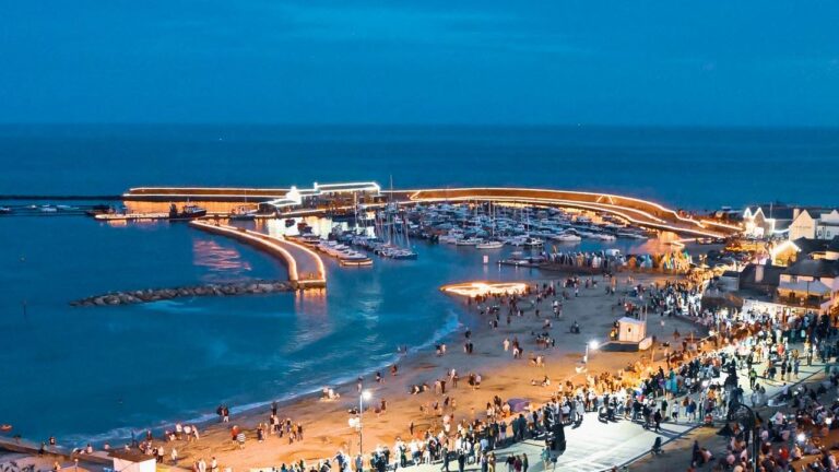 Candles on the cobb 2025
